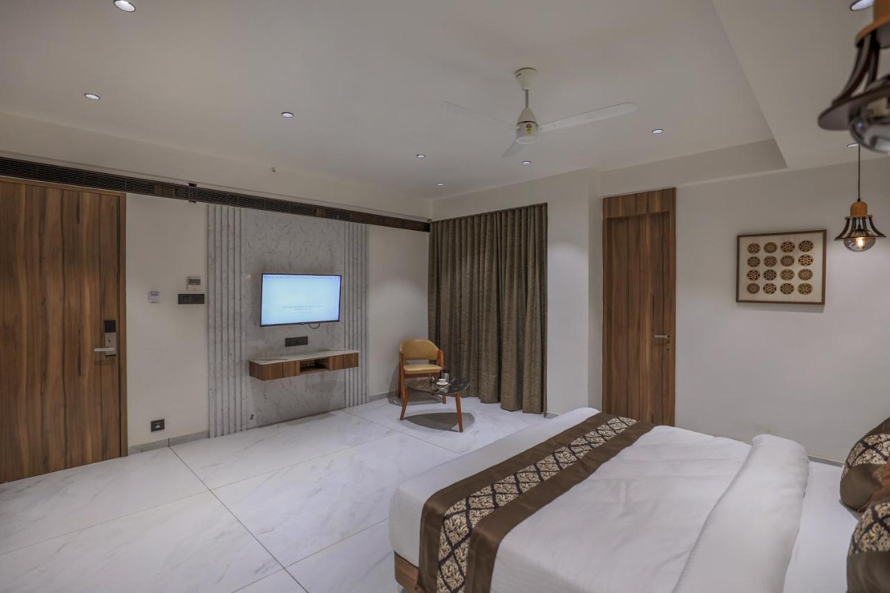 Hotel Aditya Mansingh Inn Somnāth Exterior foto